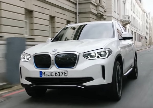 BMW iX3 2021.