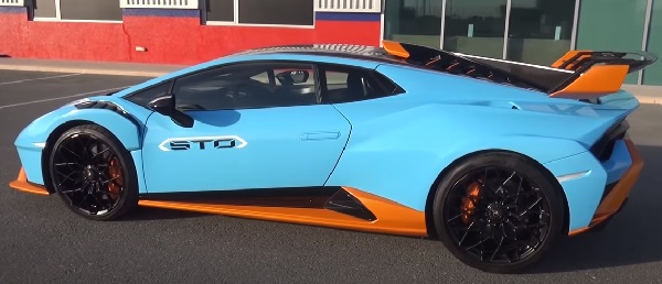 Lamborghini Huracan STO 2021.