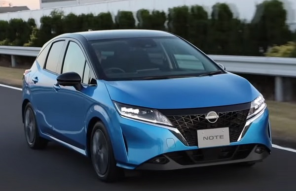 Nissan Note 2021.