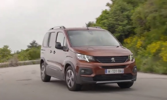 Peugeot e-Rifter 2021.