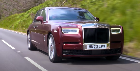 Rolls-Royce Phantom 2021.