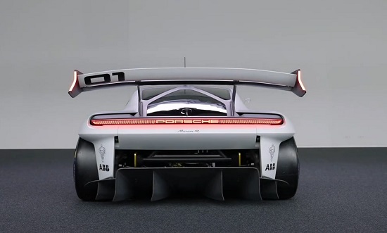 Porsche Mission R 2022.