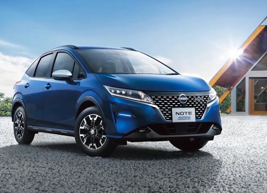 Nissan Note Crossover 2022.