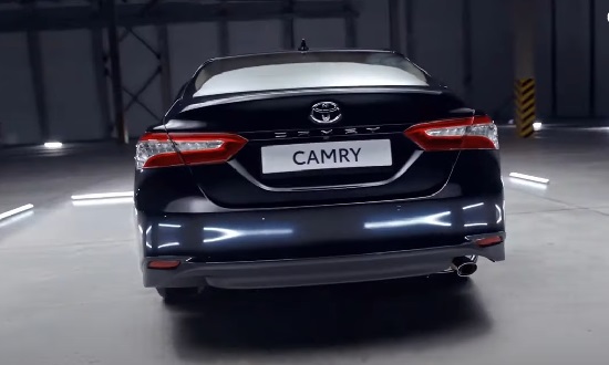 Toyota Camry 2022.